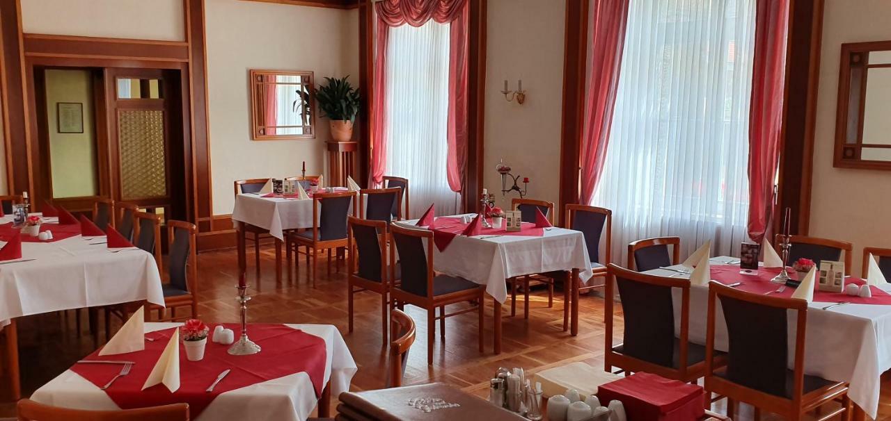 Hotel "Stadt Koethen" Koethen  Kültér fotó